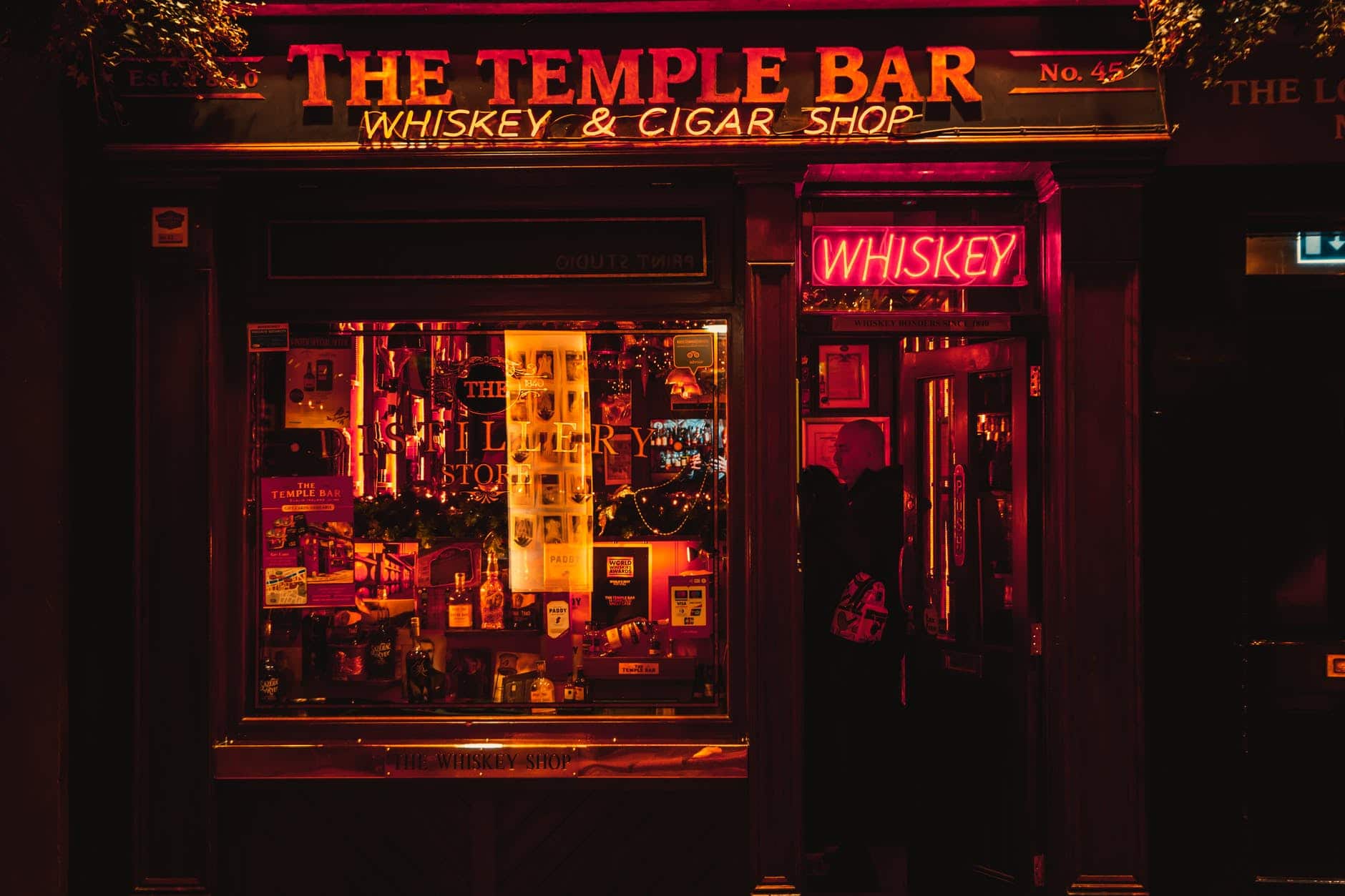 12 Best Irish Cat Names You'll Love 12 assorted liquor bottles